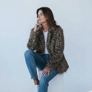 Vintage 90s Giancarlo Ferrari Size 10 Leopard Print Fuzzy Blazer